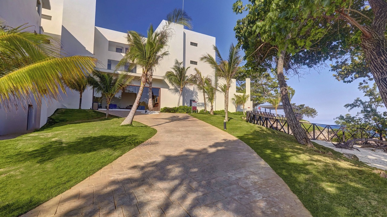 Photo of Outdoor in Orange Bay