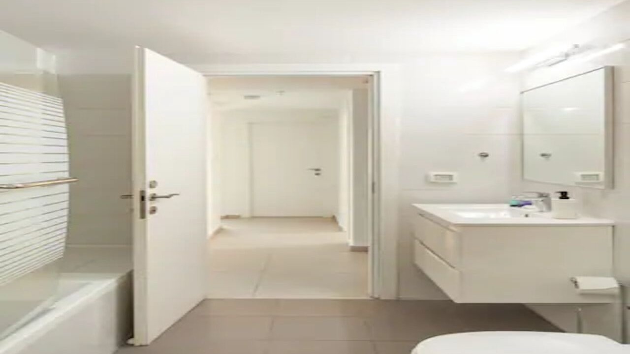 Photo of Bathroom in Bat Yam