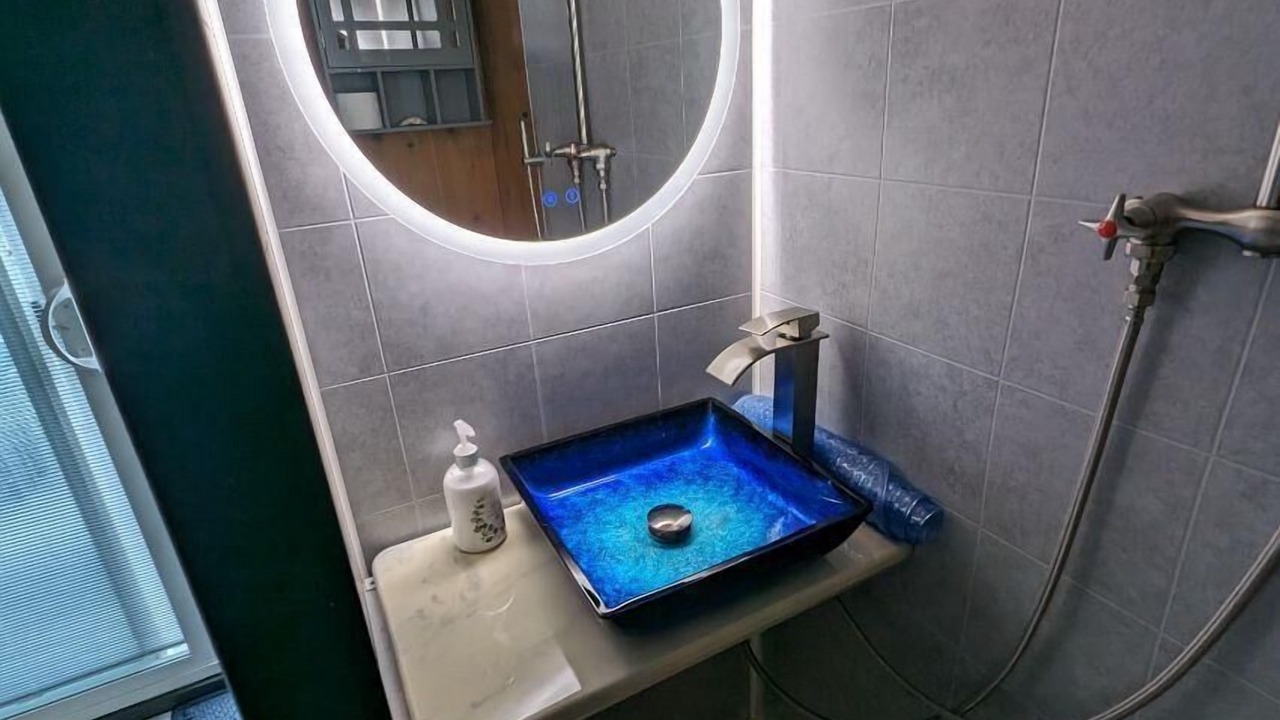 Photo of Bathroom in Mayfield