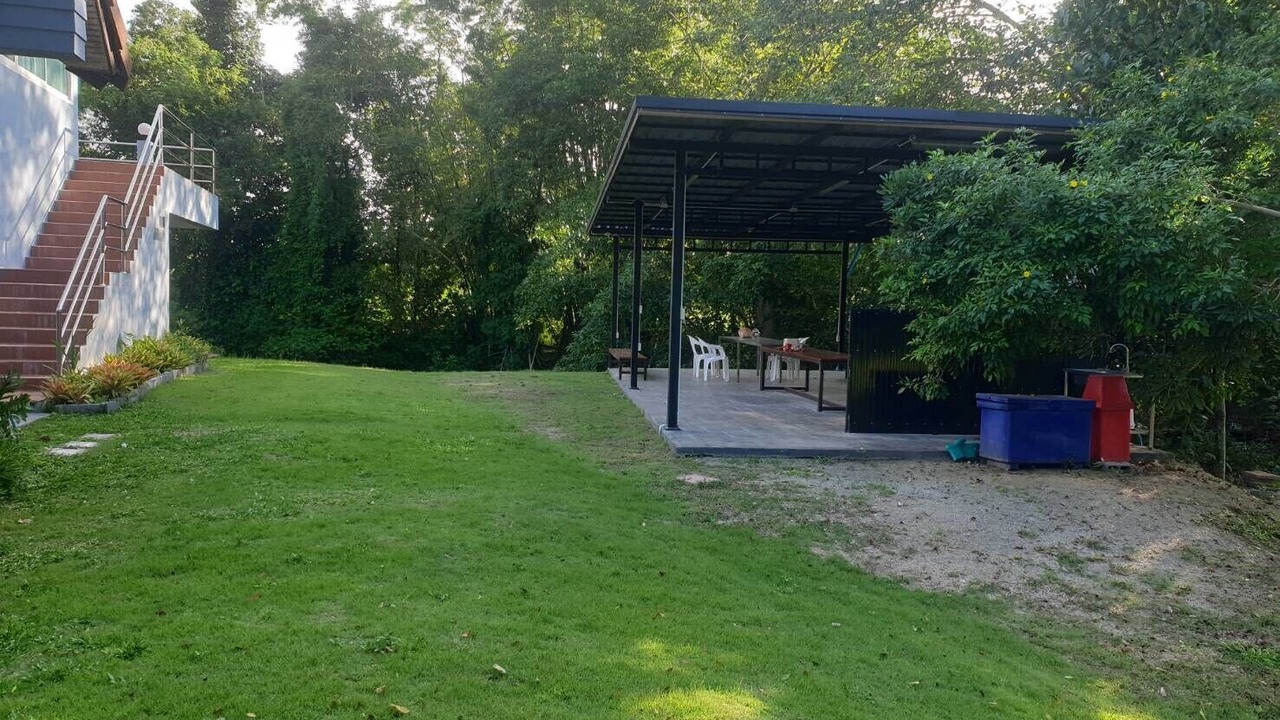 Photo of Outdoor in Khanong Phra