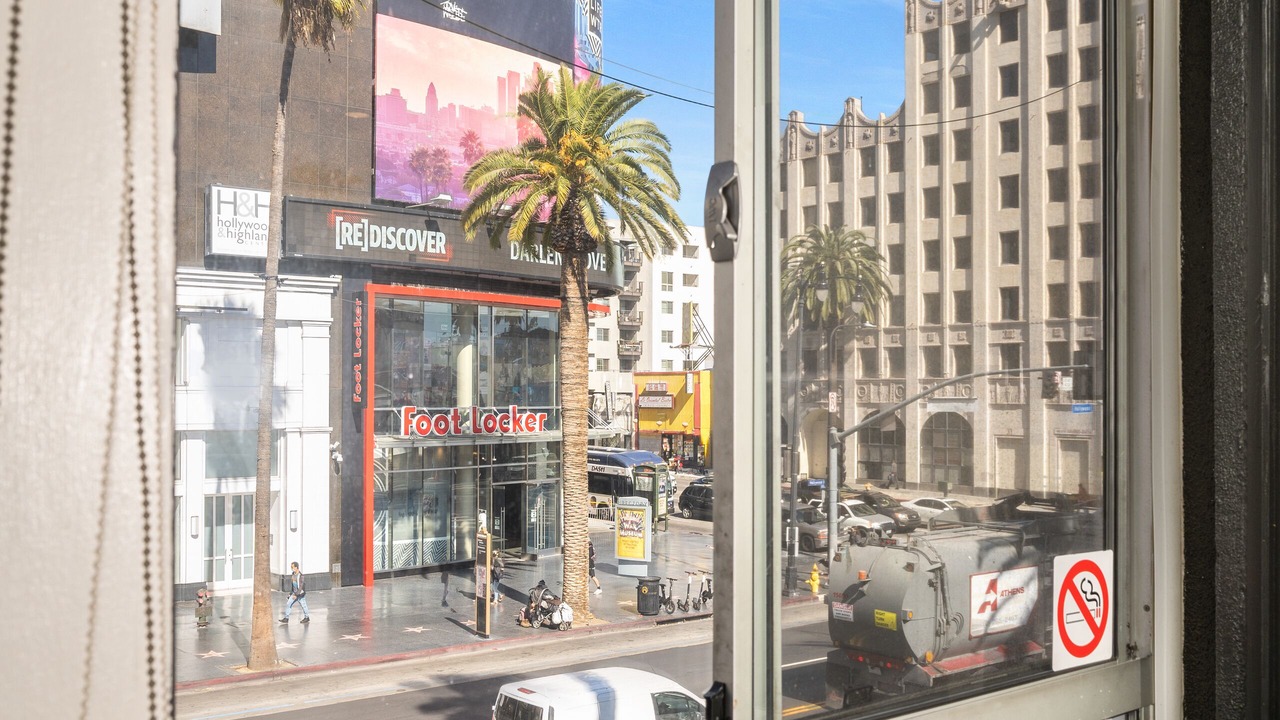 Photo of Others in Hollywood