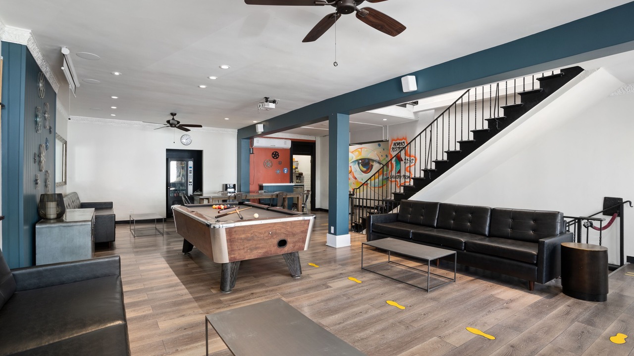 Photo of Livingroom in Hollywood