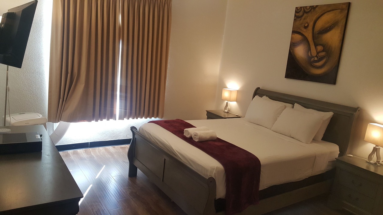 Photo of Bedroom in Hollywood