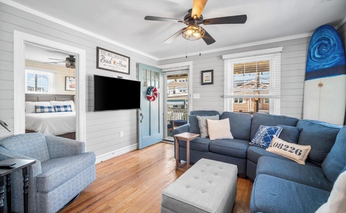 Photo of Livingroom in North End