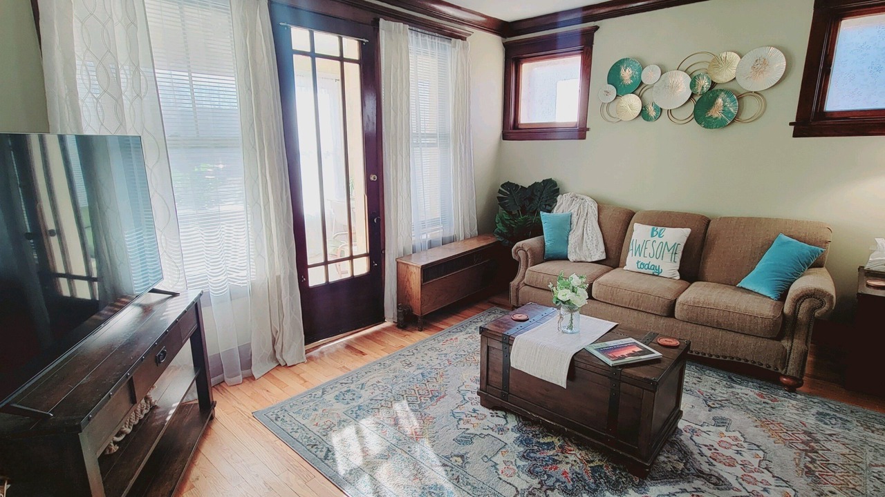 Photo of Livingroom in Logan Square