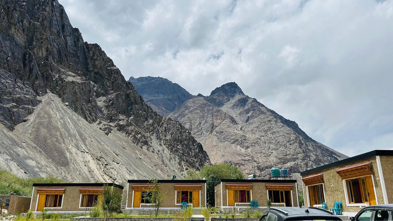Photo of Outdoor in Hunder