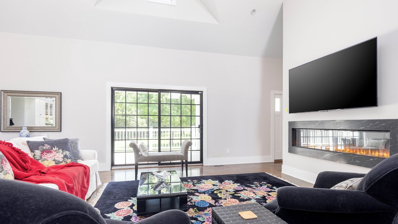 Photo of Livingroom in Mattituck