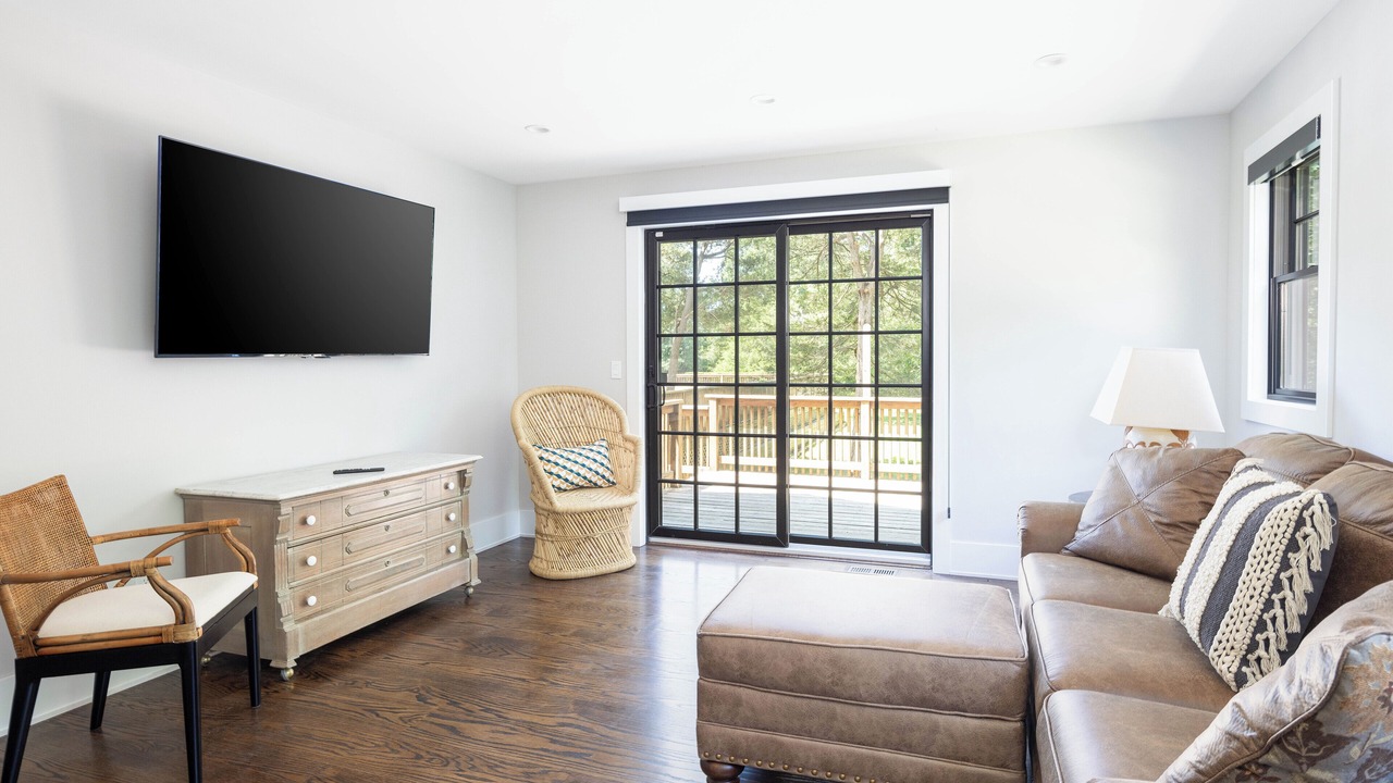 Photo of Livingroom in Mattituck