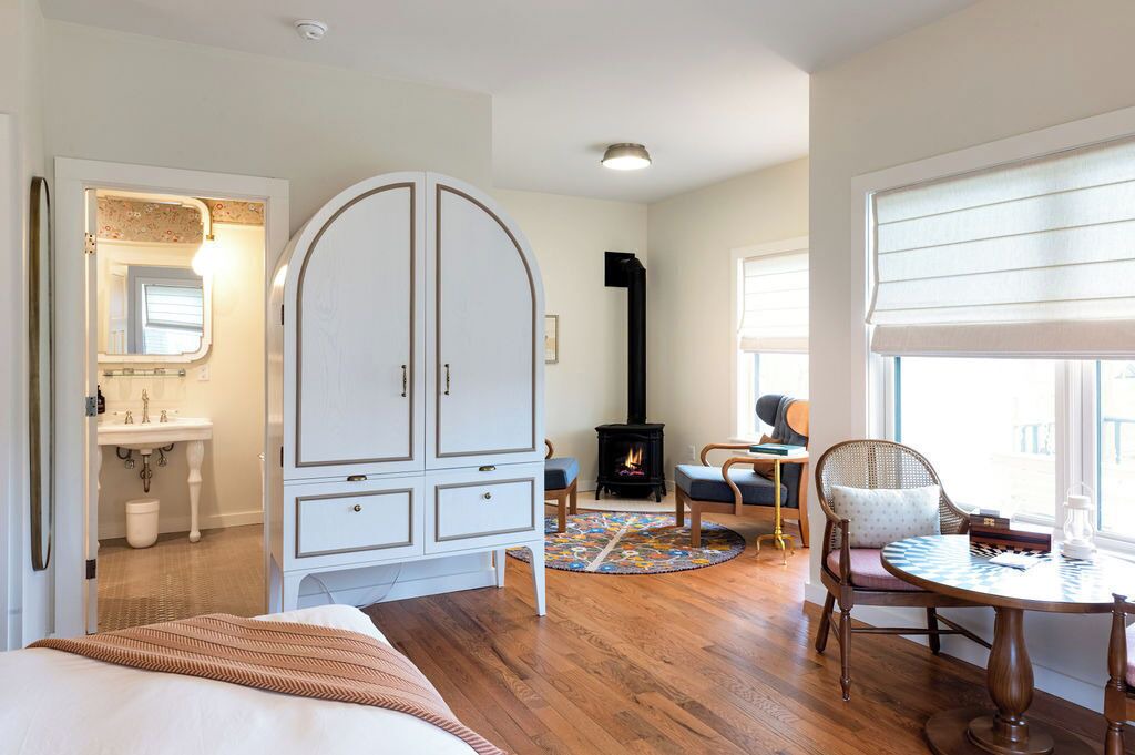 Photo of Bedroom in Town of Delaware