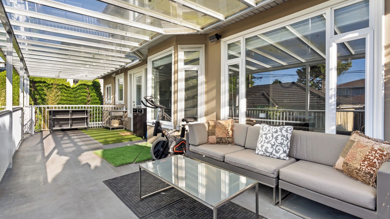 Photo of Patio Balcony in Arbutus Ridge