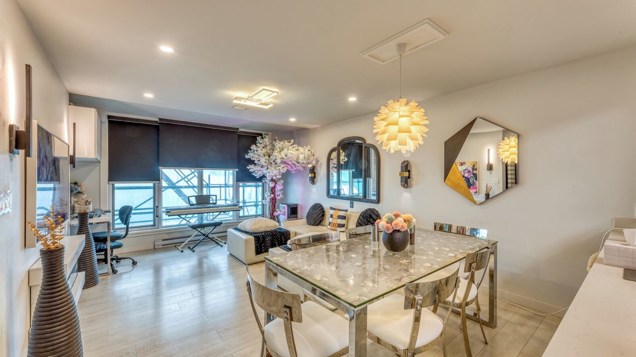 Photo of Livingroom in East Side