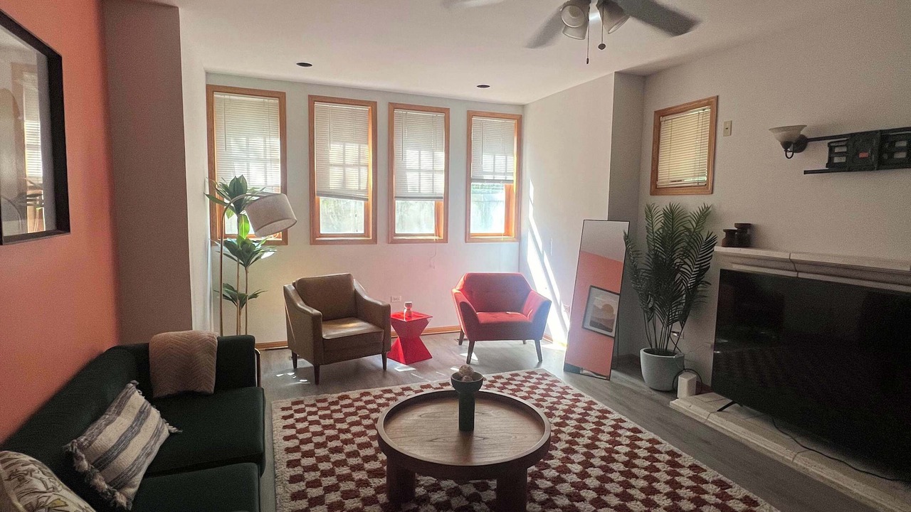 Photo of Livingroom in Wicker Park