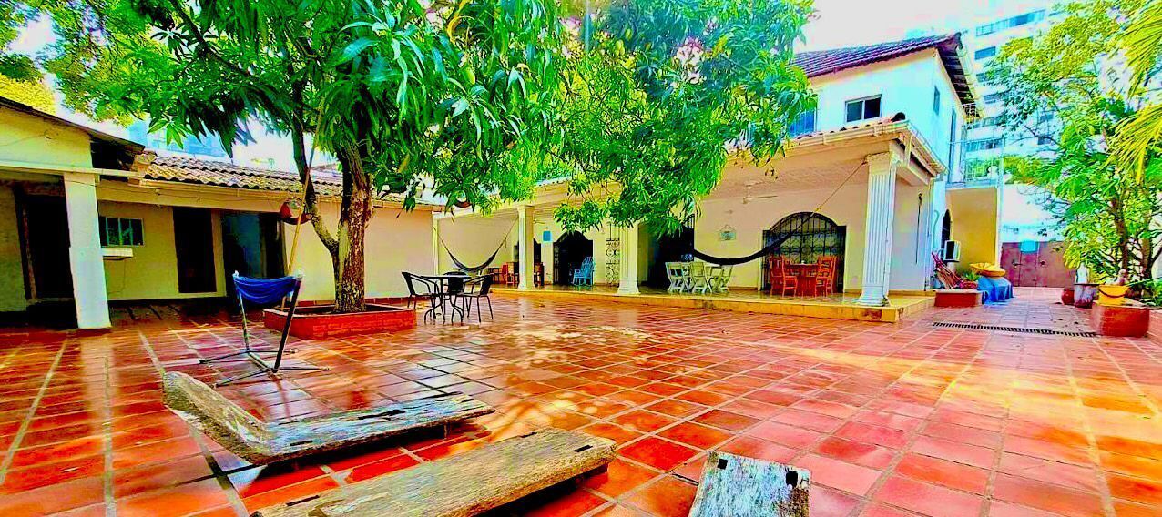 Photo of Patio Balcony in Manga