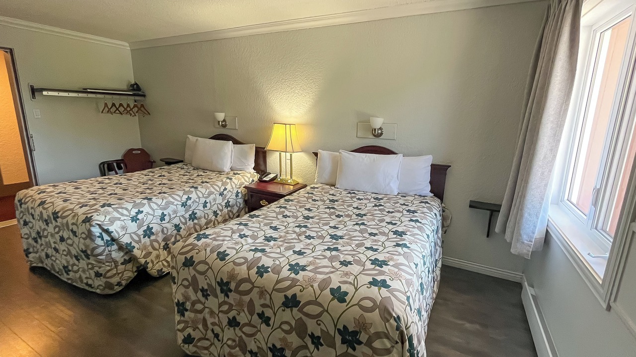 Photo of Bedroom in Les Escoumins