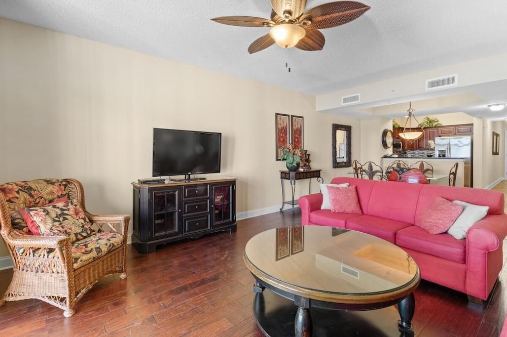 Photo of Livingroom in Windy Hill