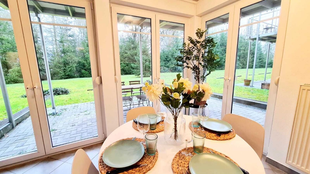 Photo of Livingroom in Cents