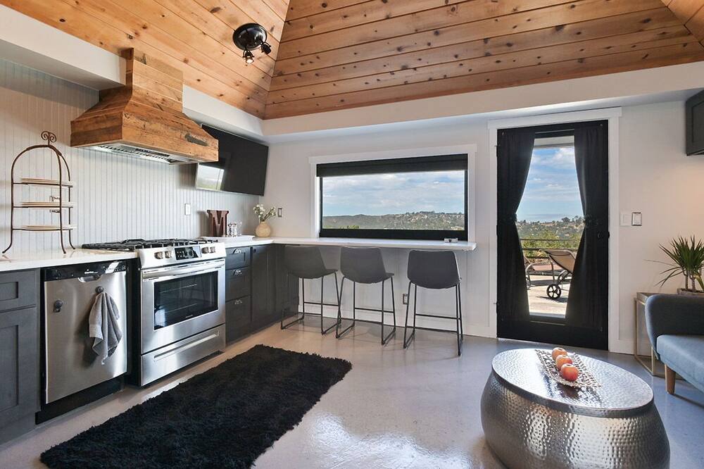 Photo of Kitchen in Emerald Hills