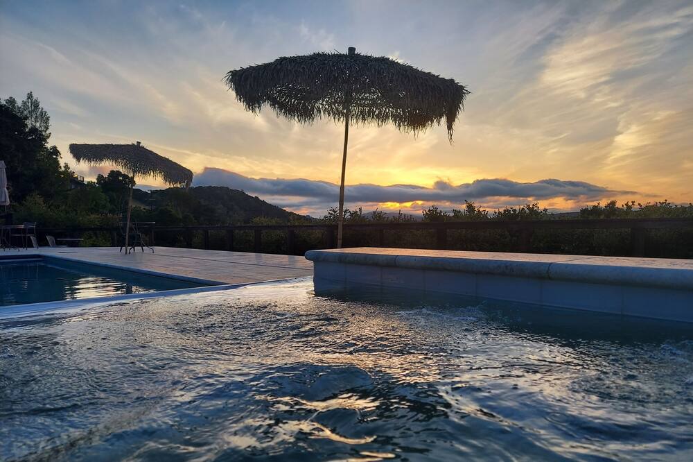 Photo of Outdoor in Emerald Hills