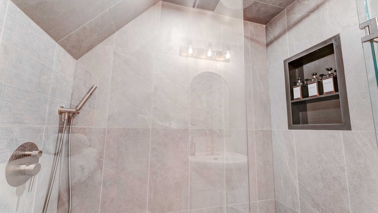 Photo of Bathroom in Centretown