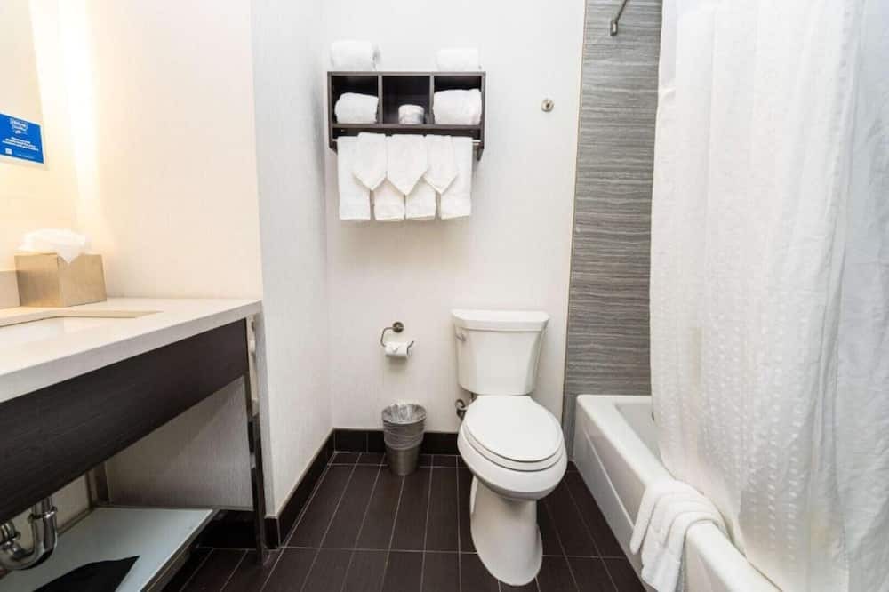 Photo of Bathroom in Tenderloin