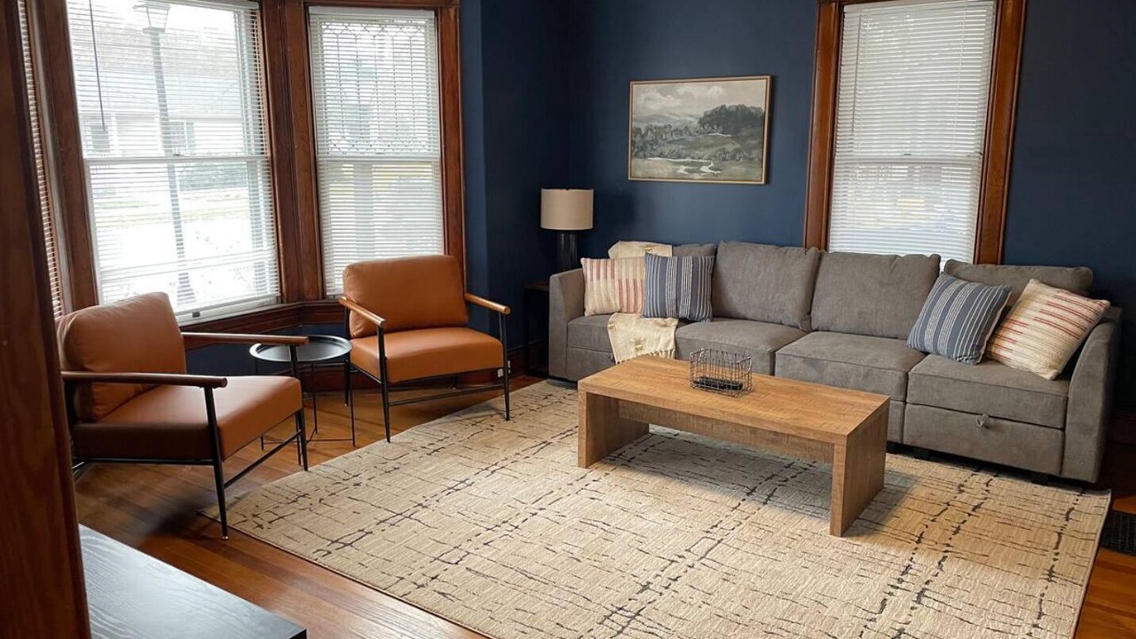 Photo of Livingroom in Utica