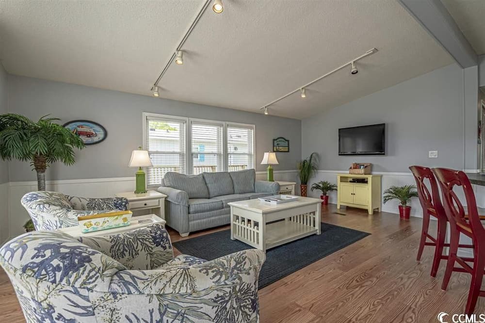 Photo of Livingroom in Garden City