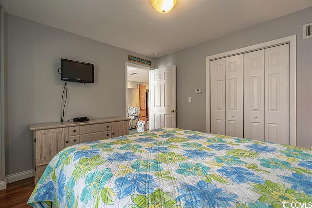 Photo of Bedroom in Garden City