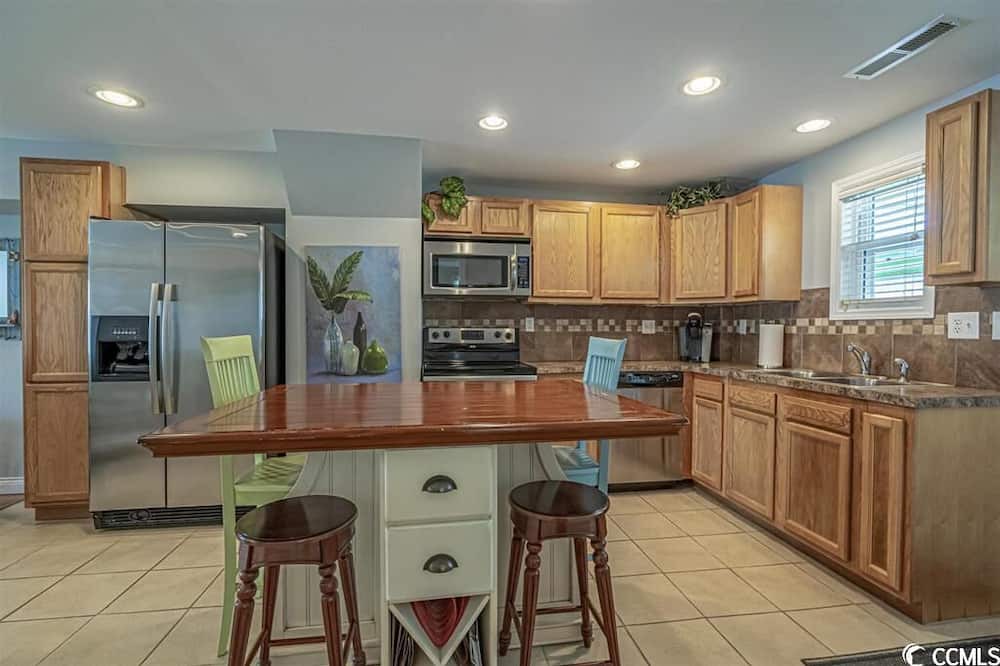 Photo of Kitchen in Garden City