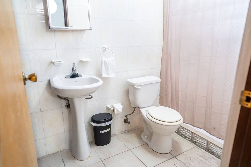 Photo of Bathroom in Sardinera