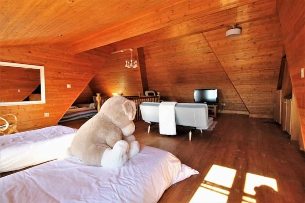 Photo of Bedroom in Saint-Denis-de-Brompton