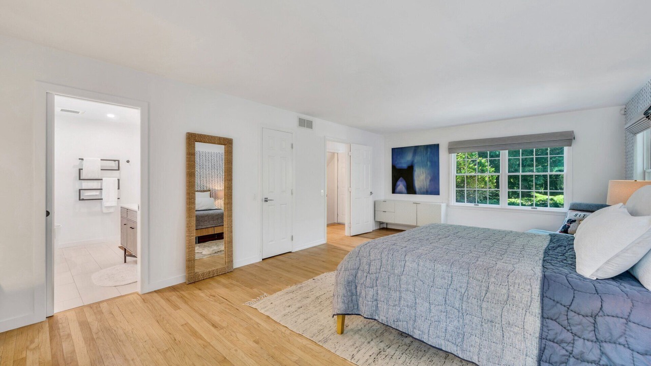 Photo of Bedroom in Amagansett