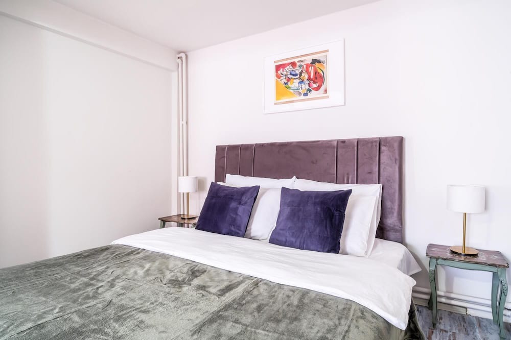 Photo of Bedroom in Besiktas