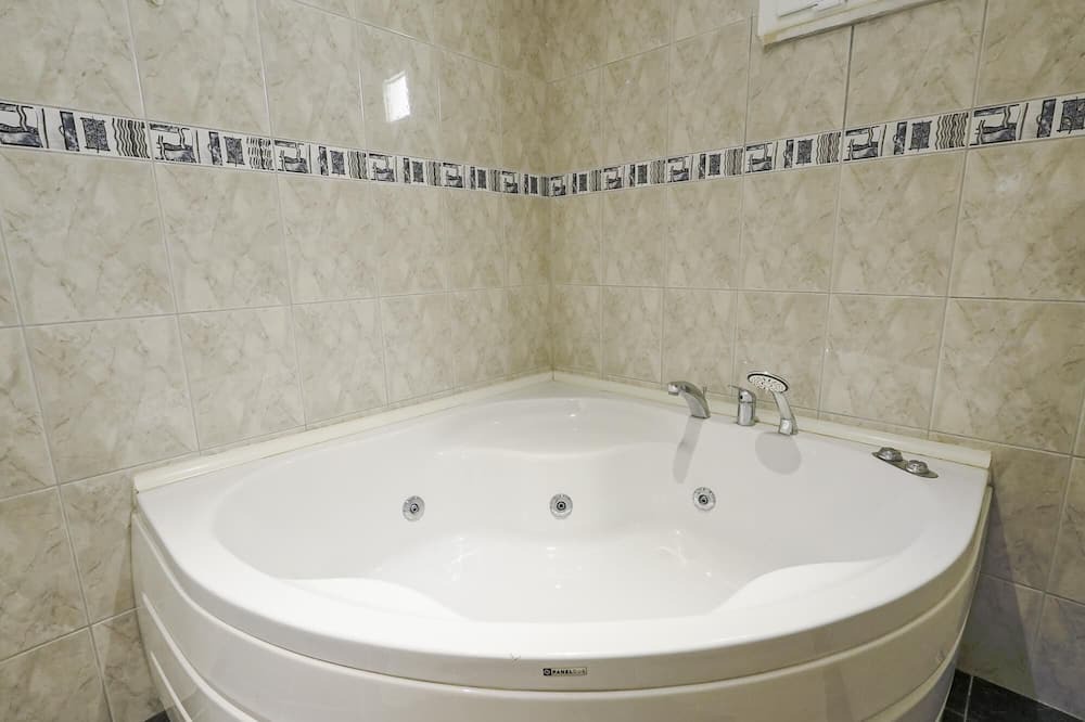 Photo of Bathroom in Tosmur Belediyesi
