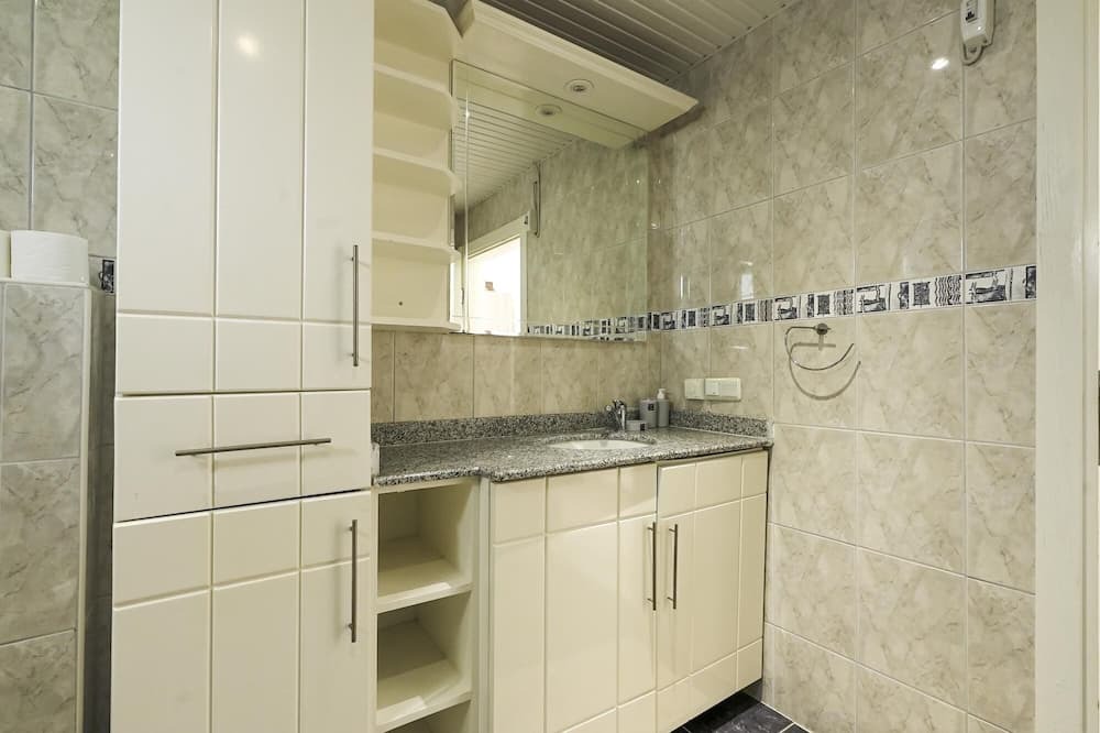 Photo of Bathroom in Tosmur Belediyesi