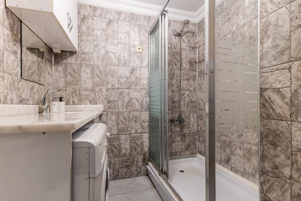 Photo of Bathroom in Gayrettepe