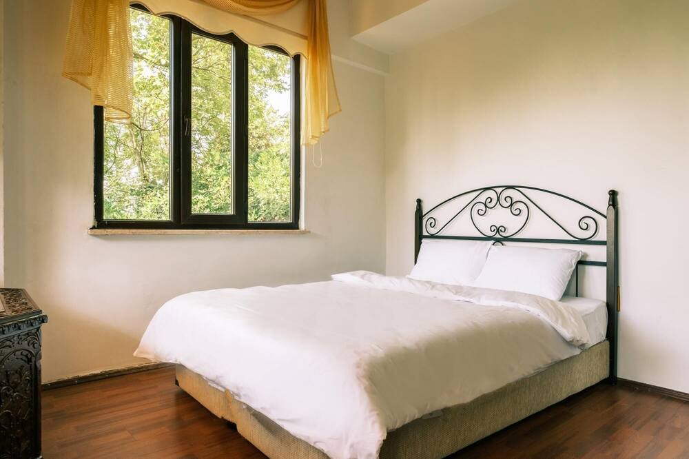 Photo of Bedroom in Derbent