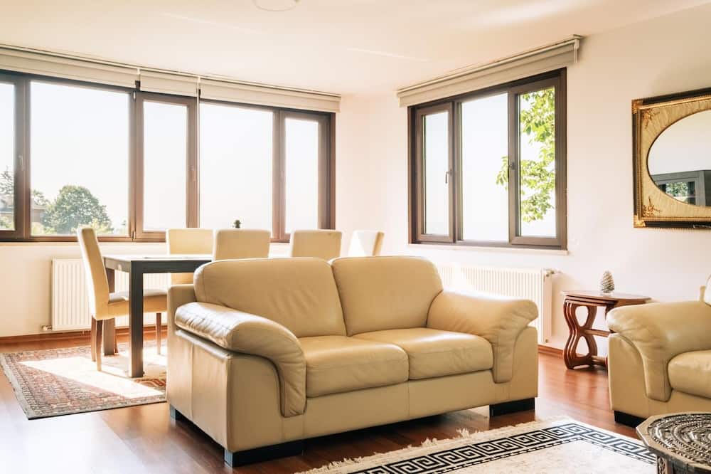 Photo of Livingroom in Derbent