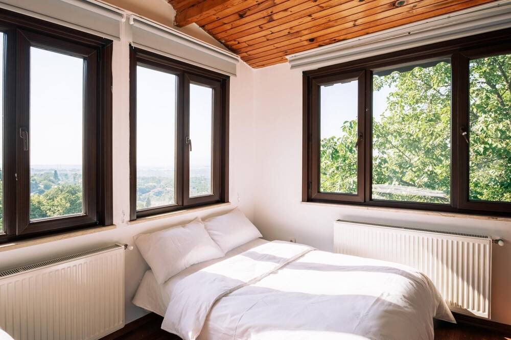 Photo of Bedroom in Derbent