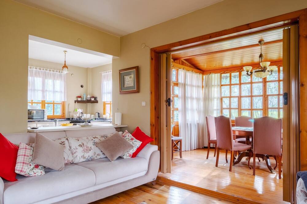 Photo of Livingroom in Masukiye