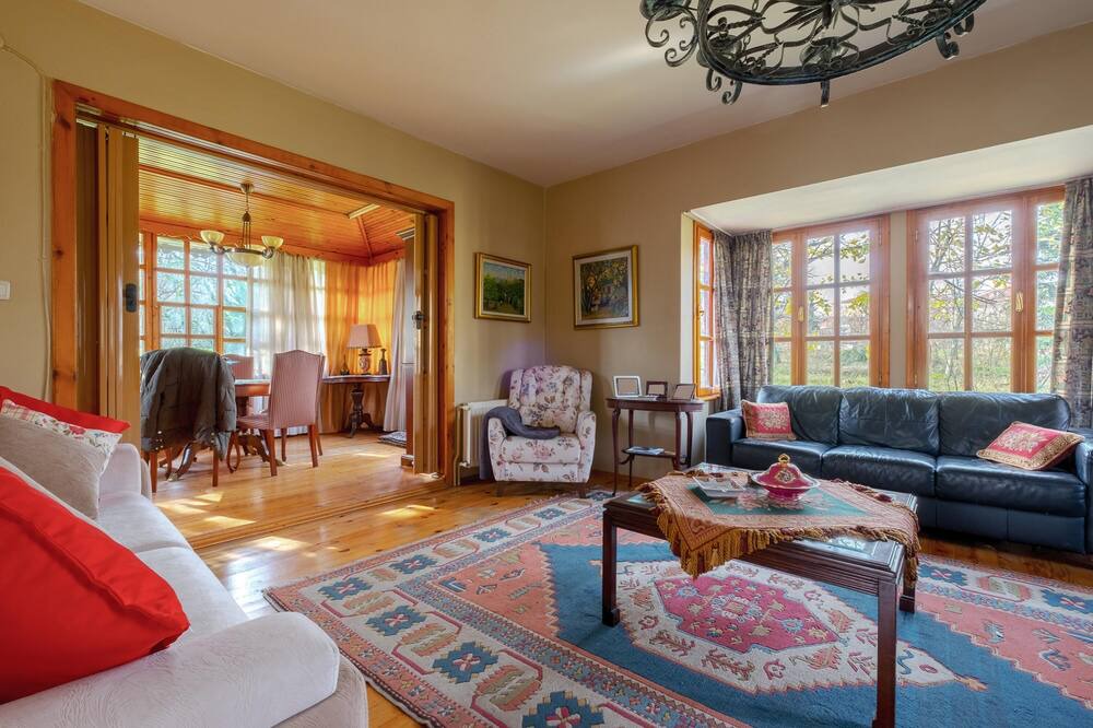 Photo of Livingroom in Masukiye