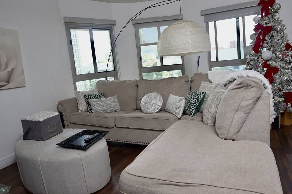 Photo of Livingroom in Atwater Village