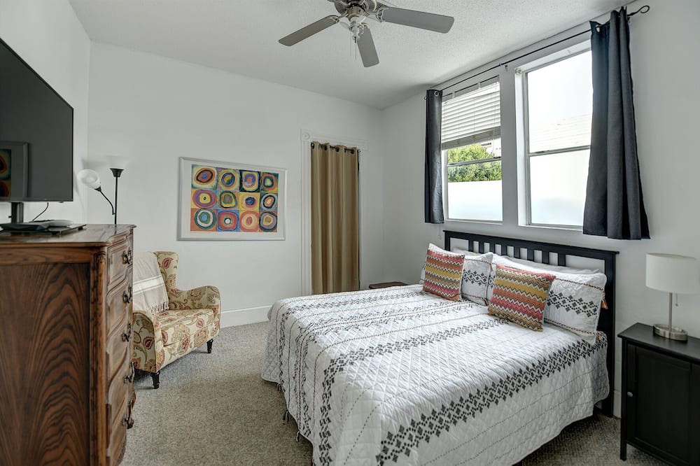Photo of Bedroom in Cow Hollow