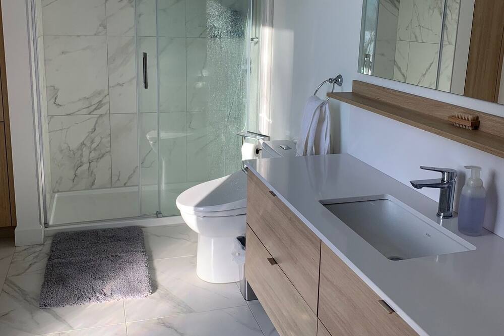 Photo of Bathroom in Owl's Head Ski Resort