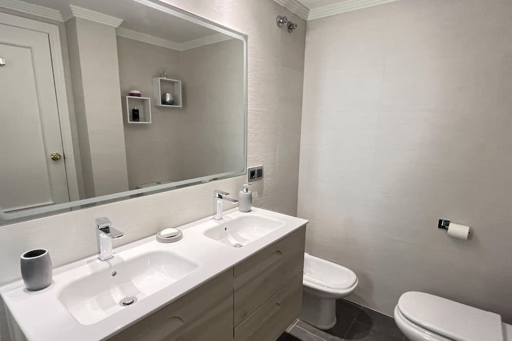 Photo of Bathroom in Aduanas