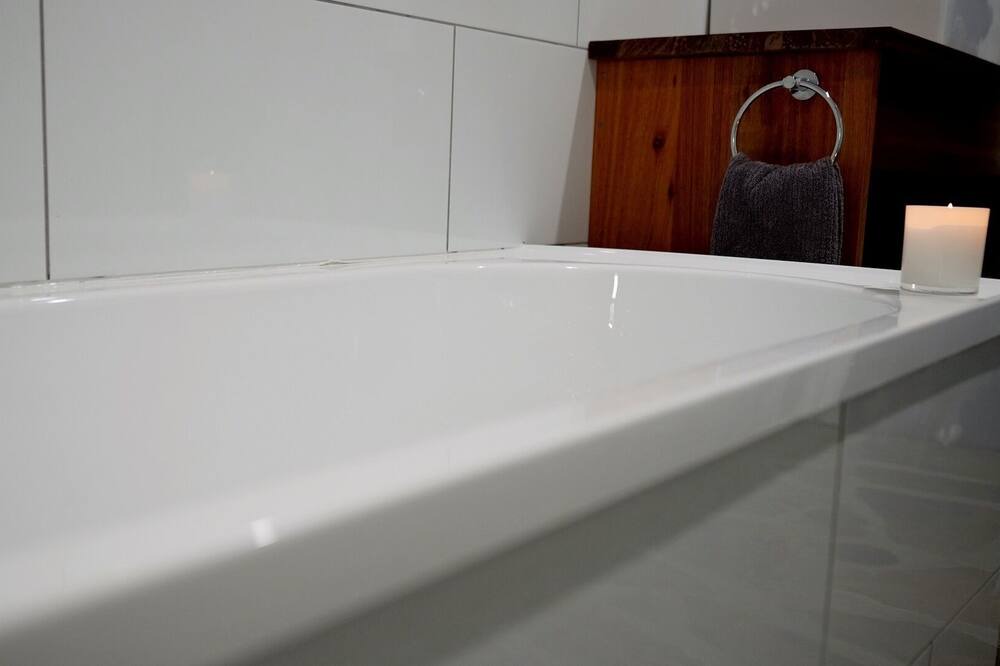 Photo of Bathroom in Landsborough
