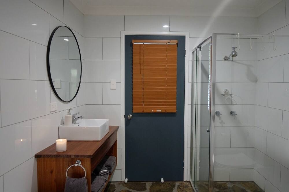 Photo of Bathroom in Landsborough