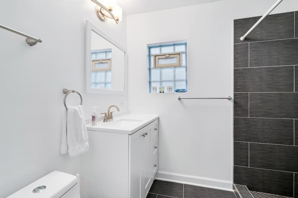 Photo of Bathroom in Noble Square