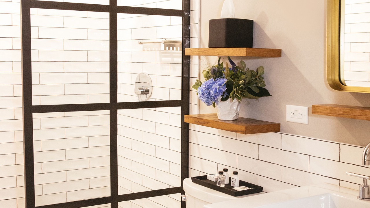 Photo of Bathroom in Wicker Park