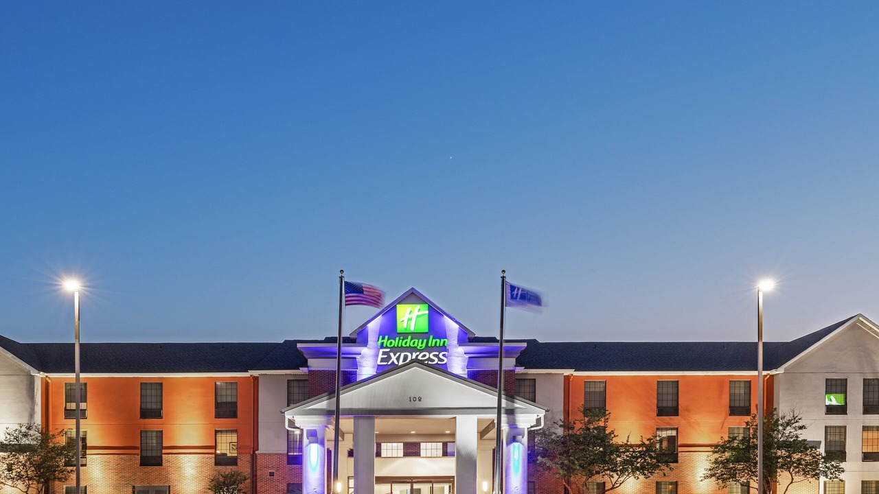 Photo of Buildings in Sulphur