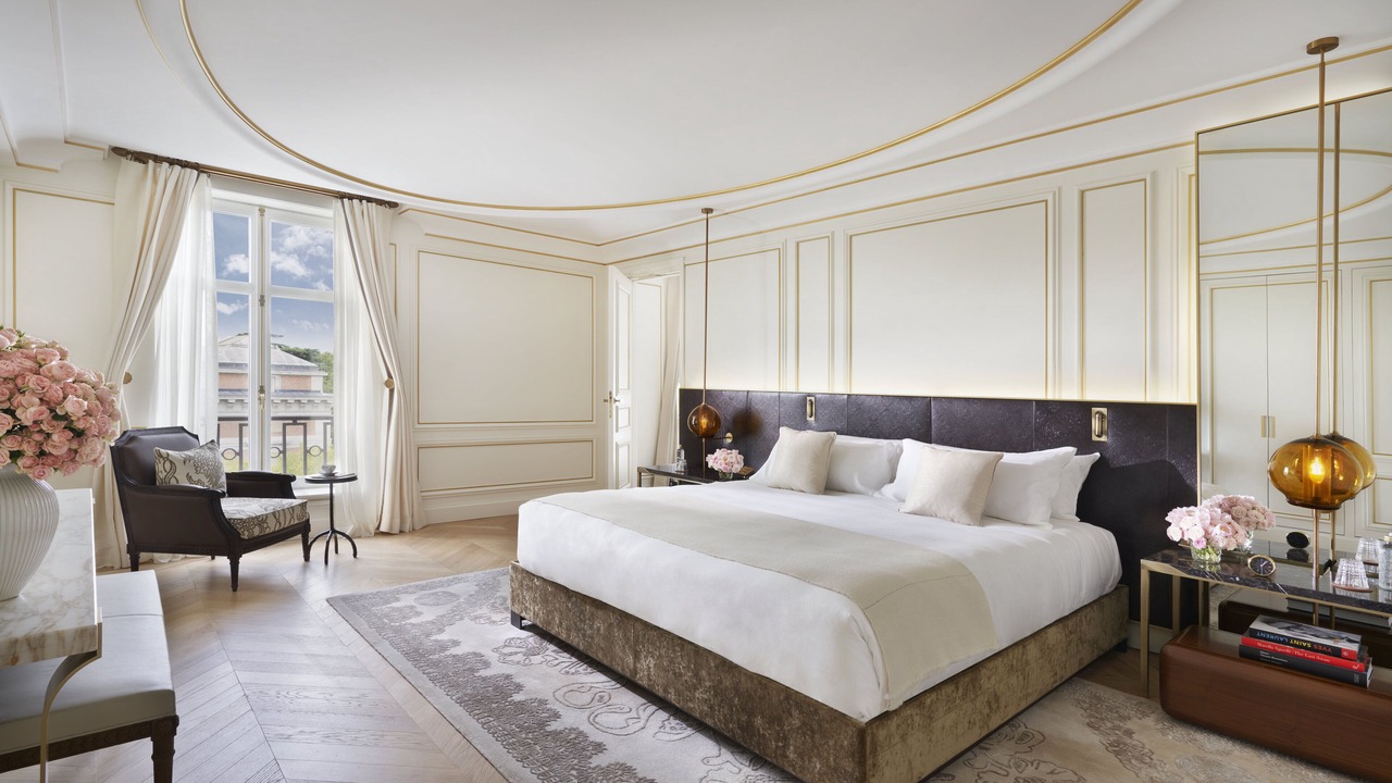 Photo of Bedroom in Golden Triangle of Art